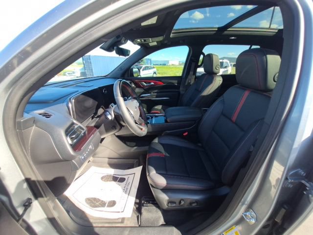 Used 2024 Chevrolet Traverse RS AWD/4WD image 9