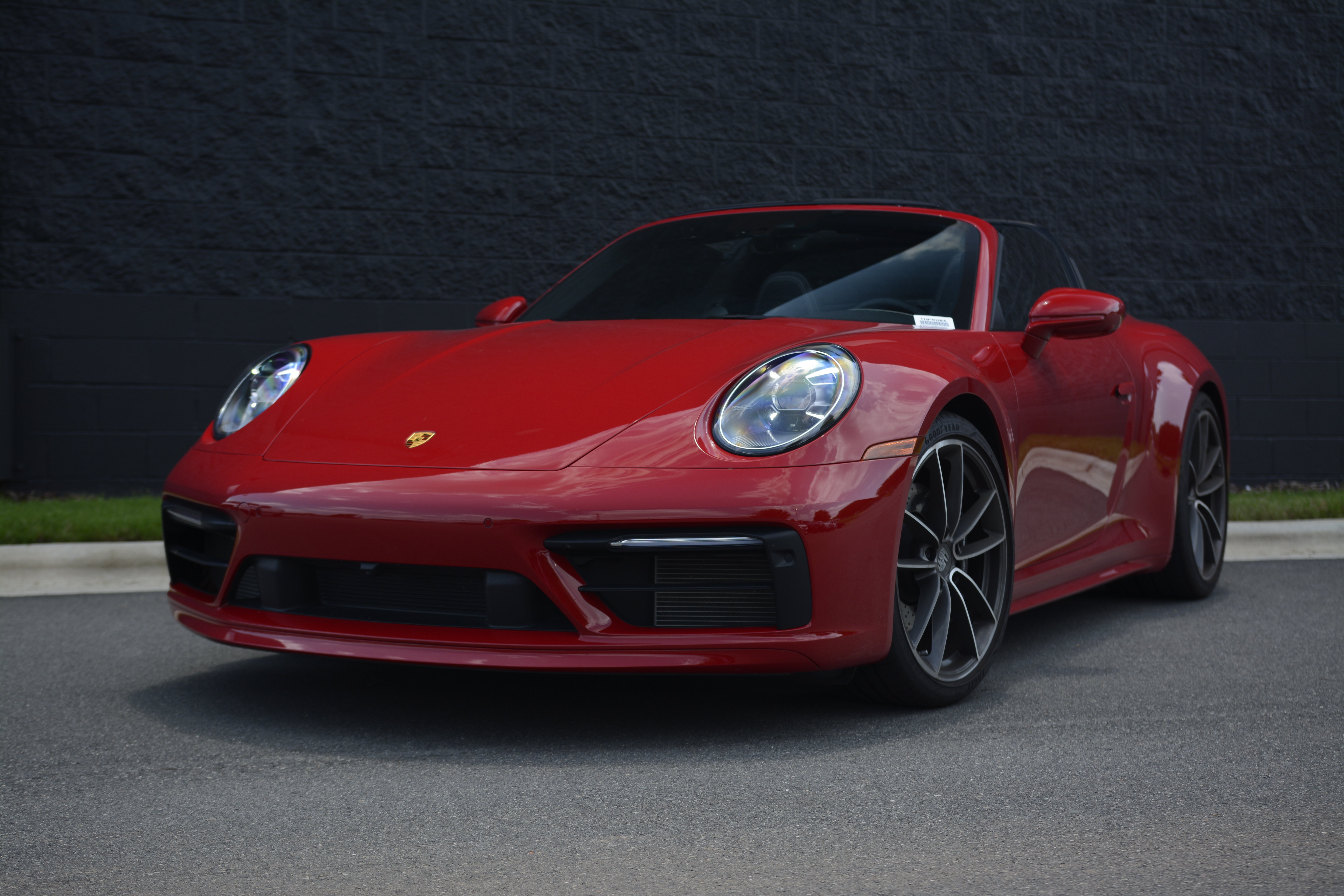 Certified 2022 Porsche 911 Targa 4S AWD/4WD image 40
