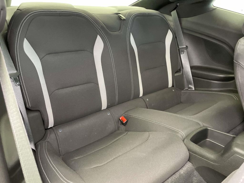 Used 2024 Chevrolet Camaro LT RWD image 15