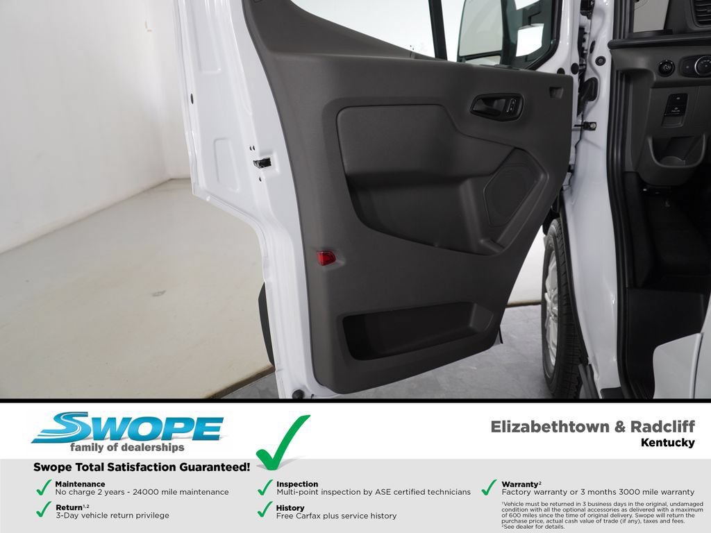 New 2023 Ford E-Transit Medium Roof w/ Interior Upgrade Package RWD image 17