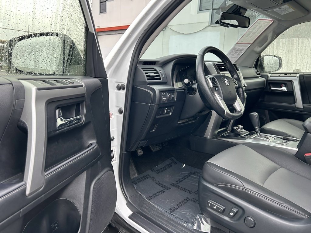 Certified 2024 Toyota 4Runner SR5 Premium image 9