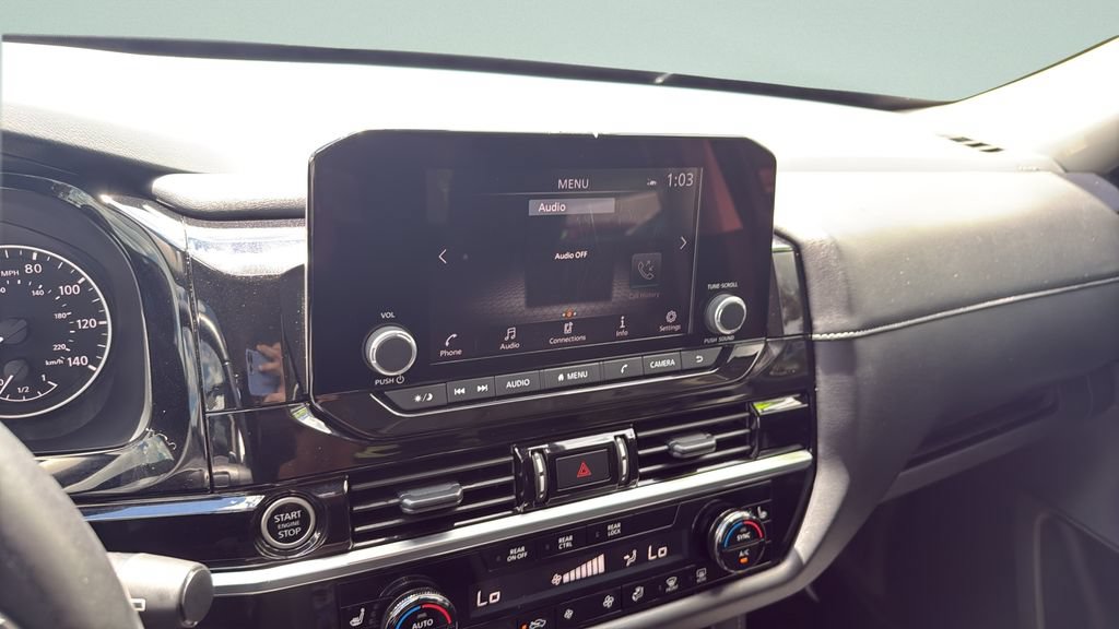 Used 2024 Nissan Pathfinder SV FWD image 18