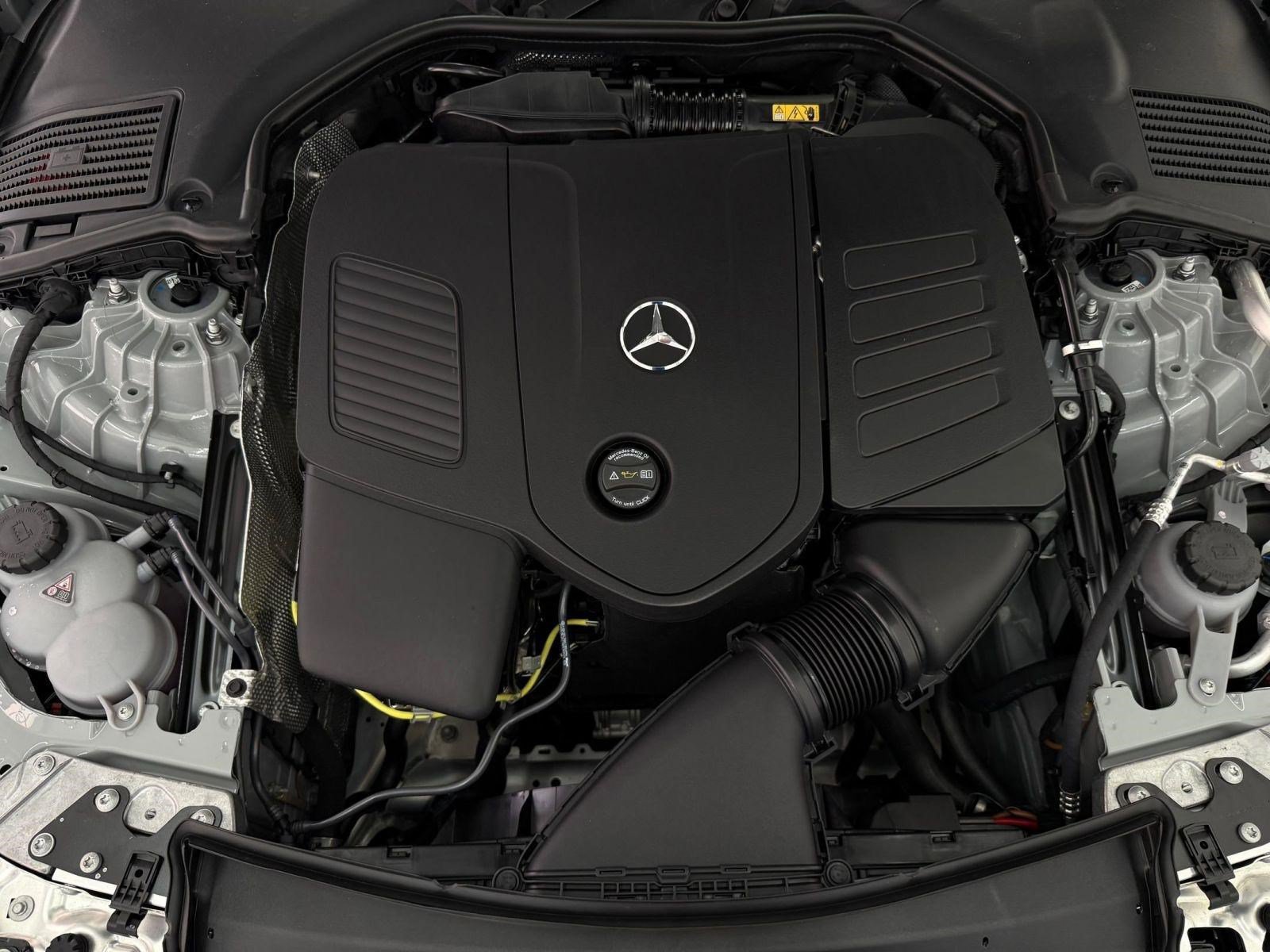 New 2026 Mercedes-Benz CLE 300 4MATIC Coupe image 32