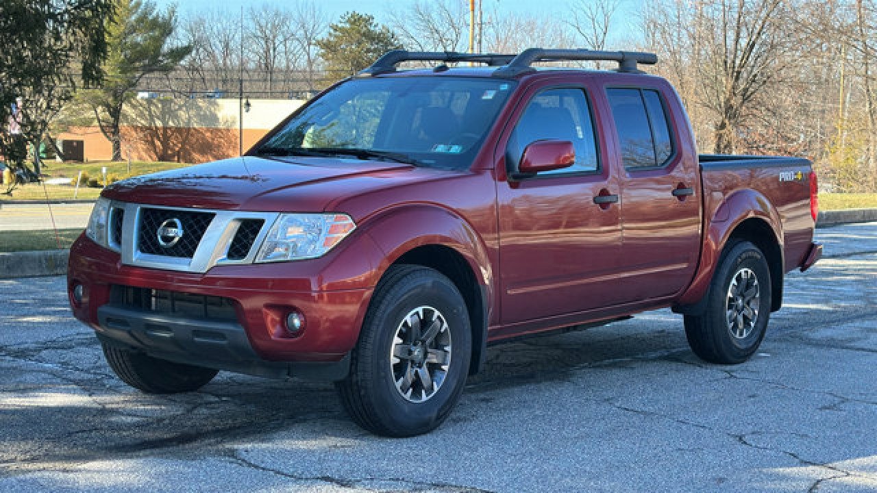 Certified 2020 Nissan Frontier PRO-4X w/ Pro-4x Utility Package image 2