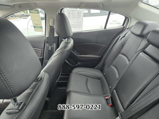 Used 2018 MAZDA MAZDA3 Grand Touring w/ Premium Equipment Package FWD image 4