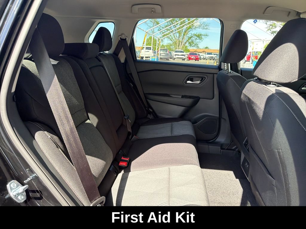 Used 2026 Nissan Rogue SV FWD image 35