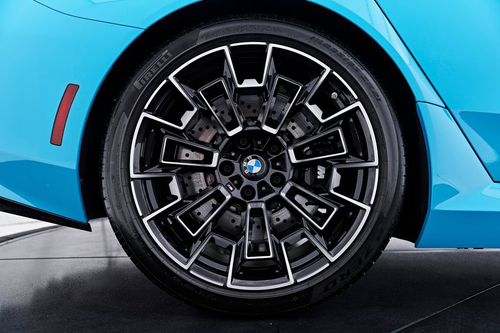 Used 2026 BMW M5 Touring w/ M Driver's Package AWD/4WD image 31