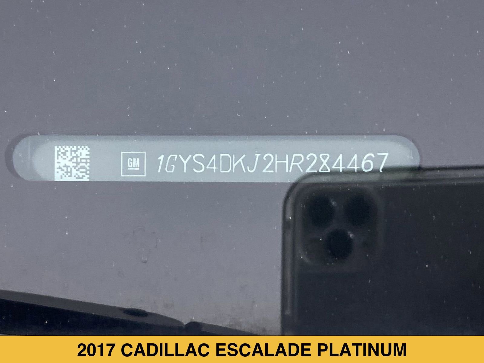 Certified 2017 Cadillac Escalade Platinum AWD/4WD image 18