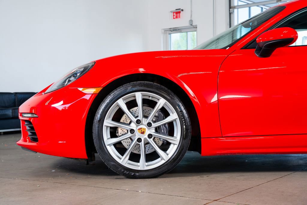 Used 2019 Porsche 718 Cayman RWD image 21
