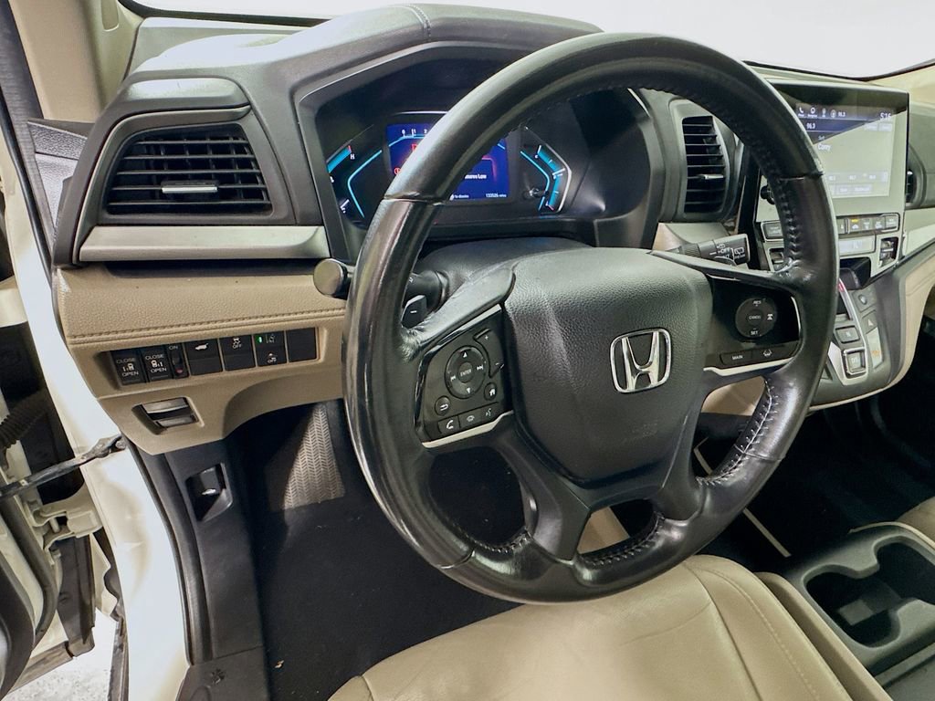 Used 2018 Honda Odyssey EX-L image 11