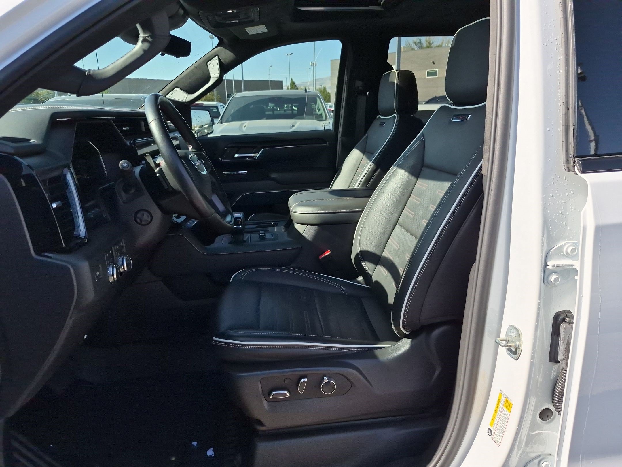 Used 2024 GMC Sierra 1500 AT4X AWD/4WD image 15
