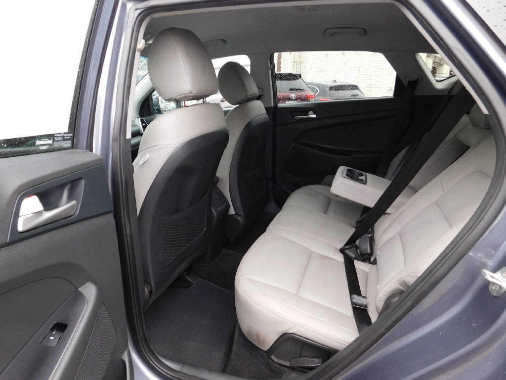 Used 2021 Hyundai Tucson Value FWD image 12