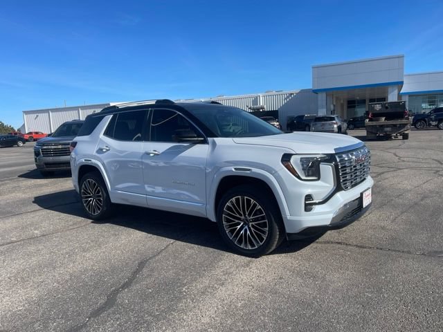 Used 2026 GMC Terrain Denali AWD/4WD image 3