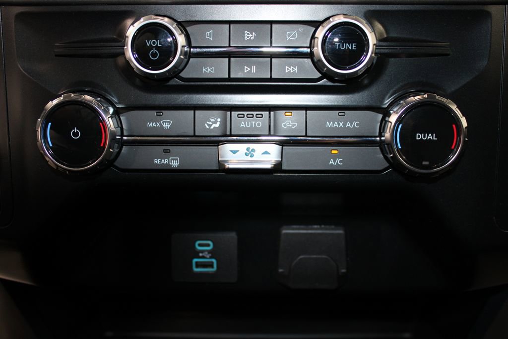 Used 2024 Ford F150 XLT image 43