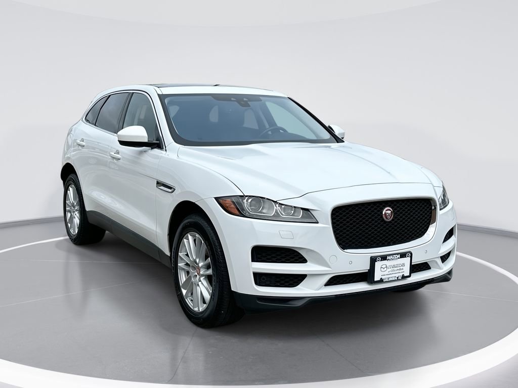 Used 2019 Jaguar F-PACE Prestige image 1