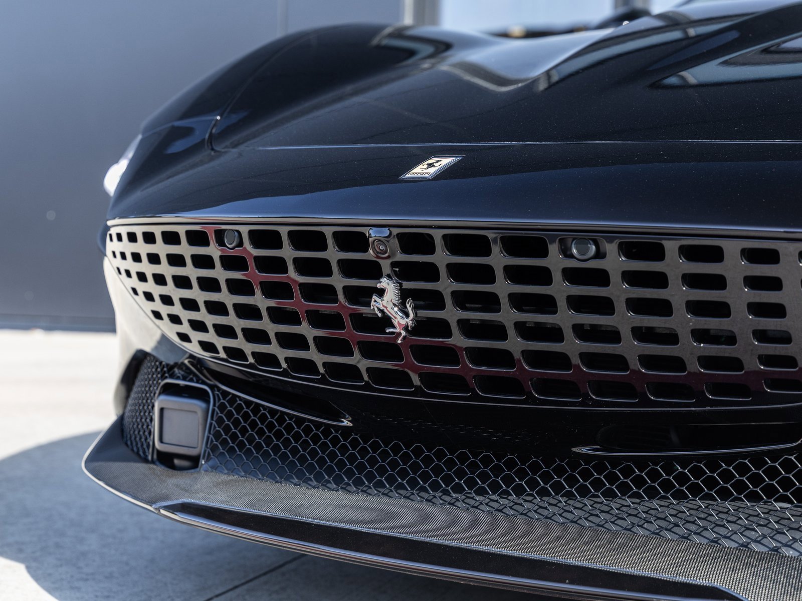 Used 2024 Ferrari Roma Spider image 20