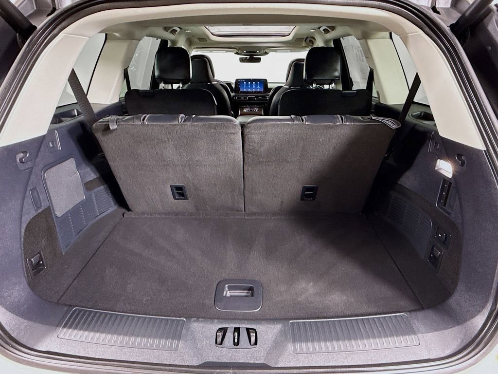 Used 2025 Lincoln Aviator Reserve w/ Equipment Group 201A AWD/4WD image 28