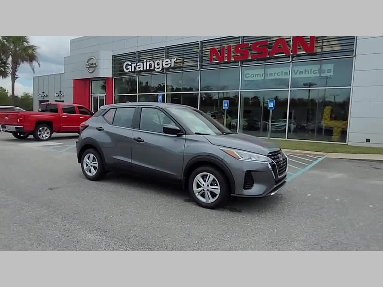 New 2025 Nissan Kicks Play S image 36