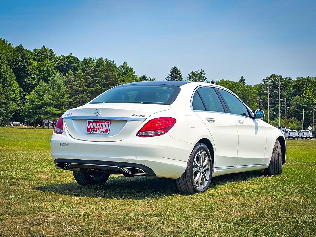 Used 2017 Mercedes-Benz C 300 4MATIC Sedan image 3