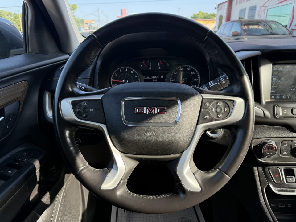 Used 2018 GMC Terrain SLE w/ Driver Convenience Package AWD/4WD image 15