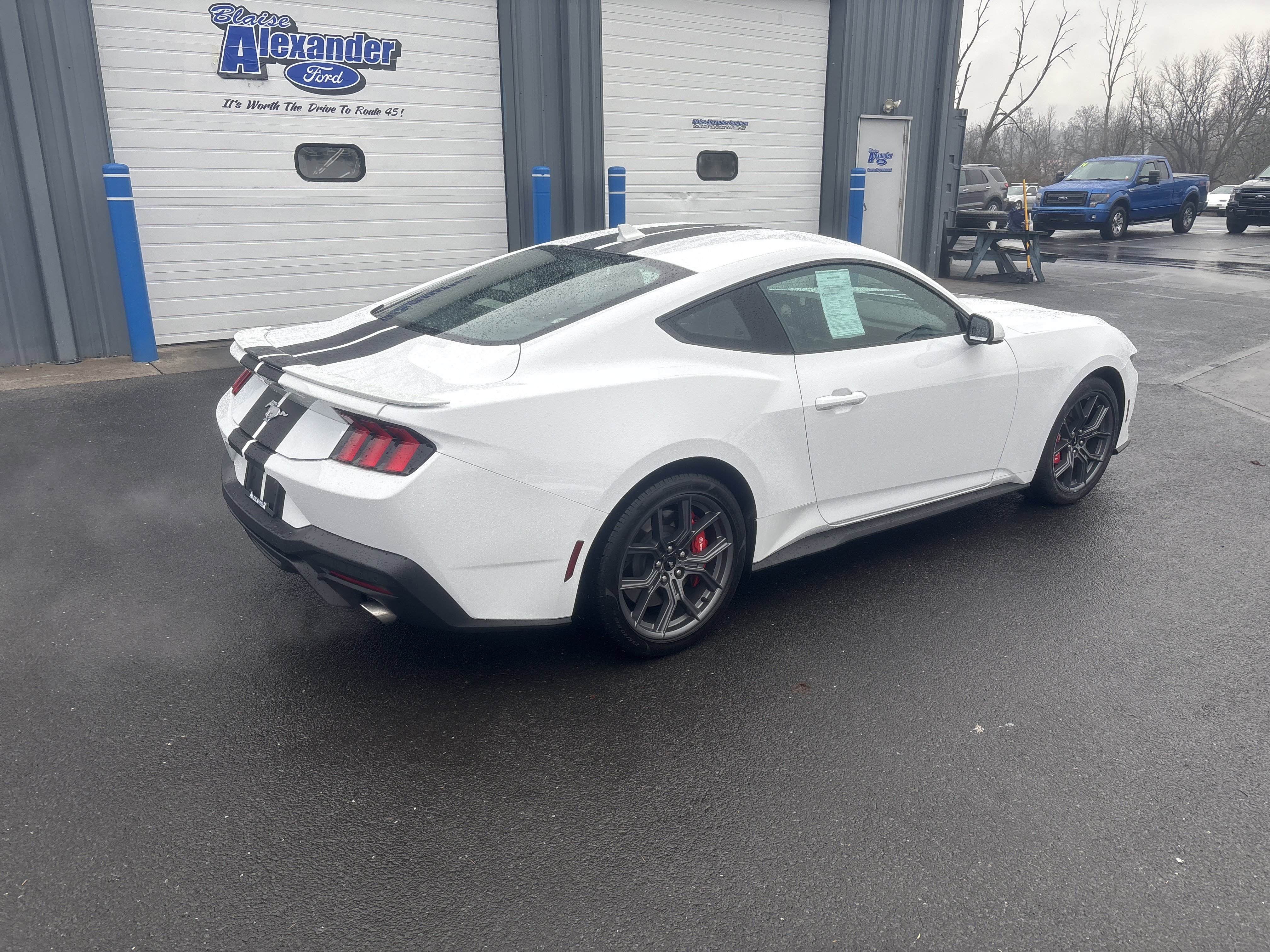Used 2024 Ford Mustang Coupe w/ 2.3L High Performance Package video 3