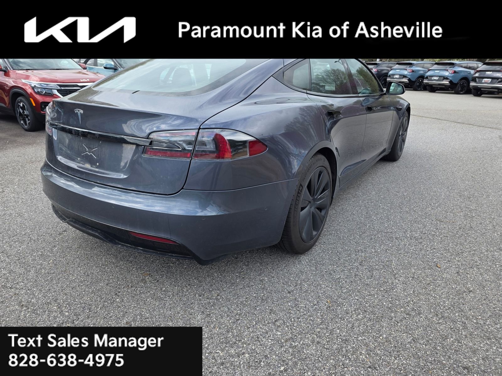 Used 2022 Tesla Model S image 5