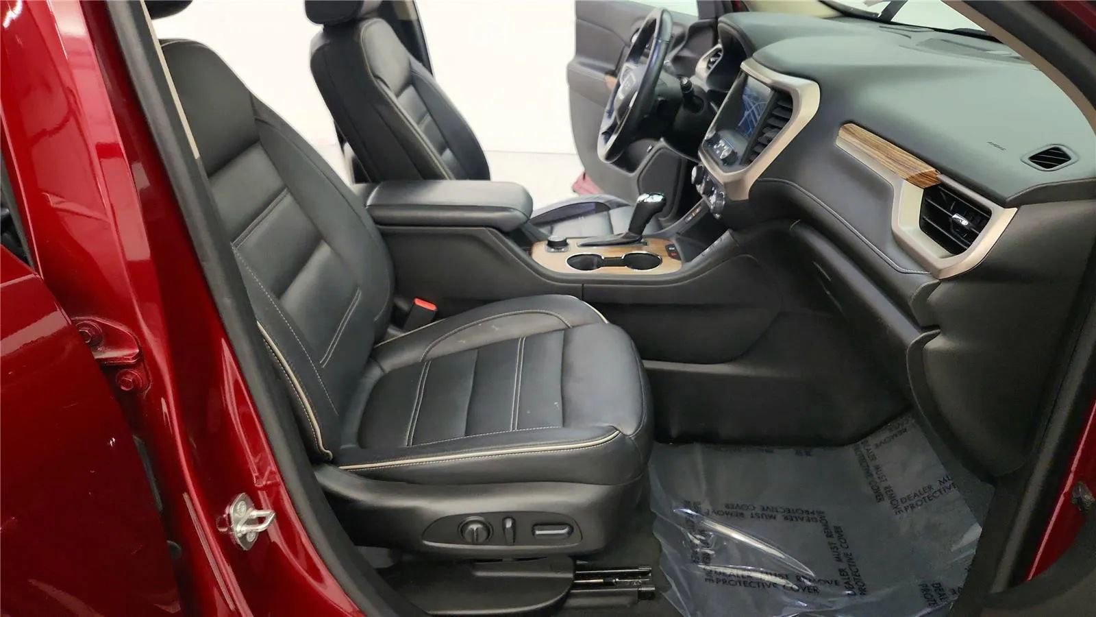 Used 2017 GMC Acadia Denali w/ Technology Package image 38