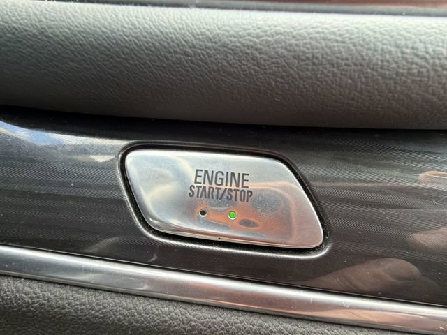 Used 2019 Buick Enclave Essence AWD/4WD image 21