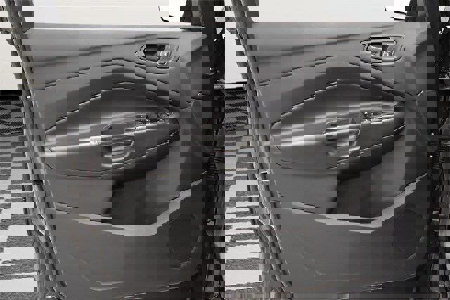 Used 2018 Ford Escape S image 21