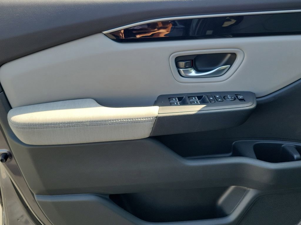 Certified 2023 Honda Pilot LX image 19