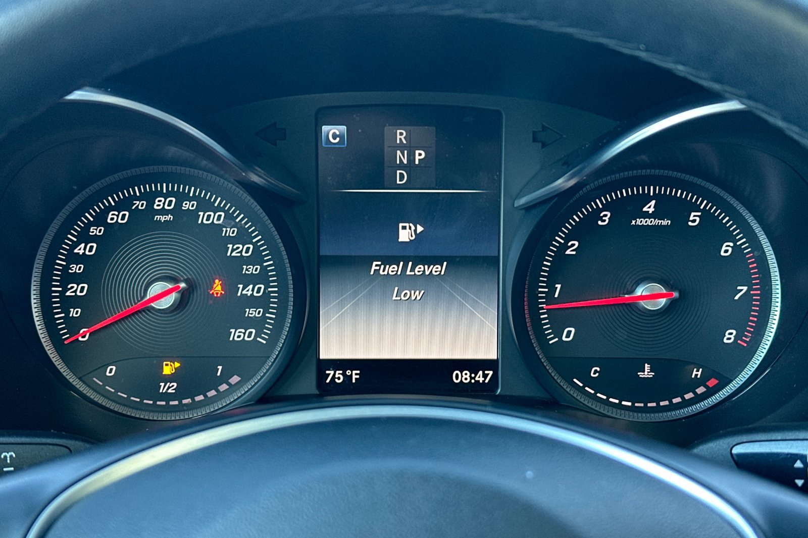 Used 2019 Mercedes-Benz GLC 300 4MATIC image 24