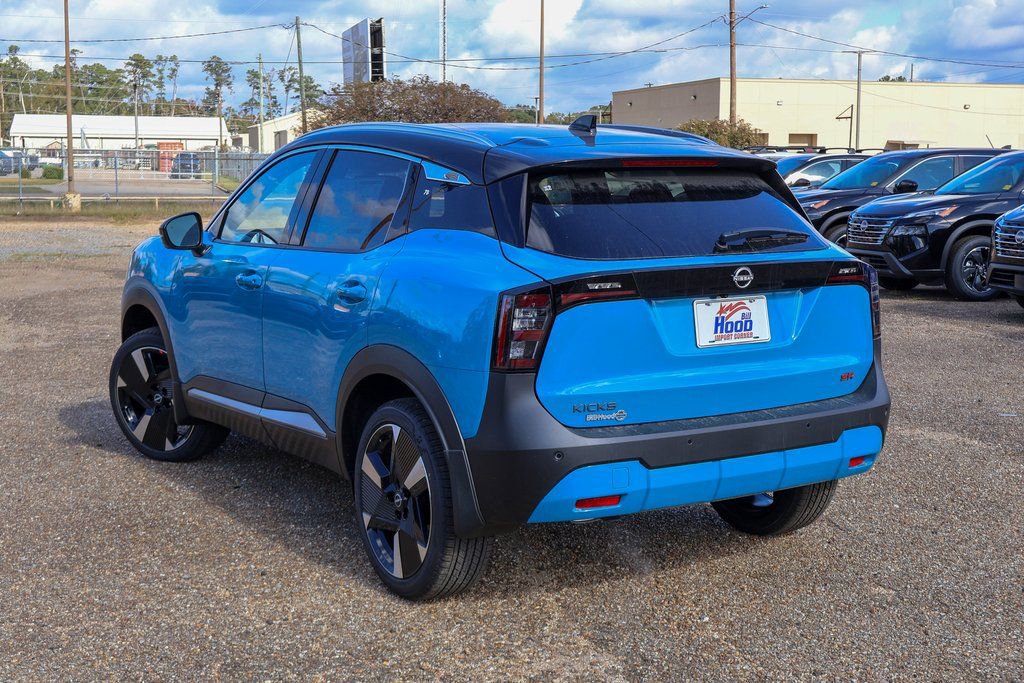 New 2026 Nissan Kicks SR image 2