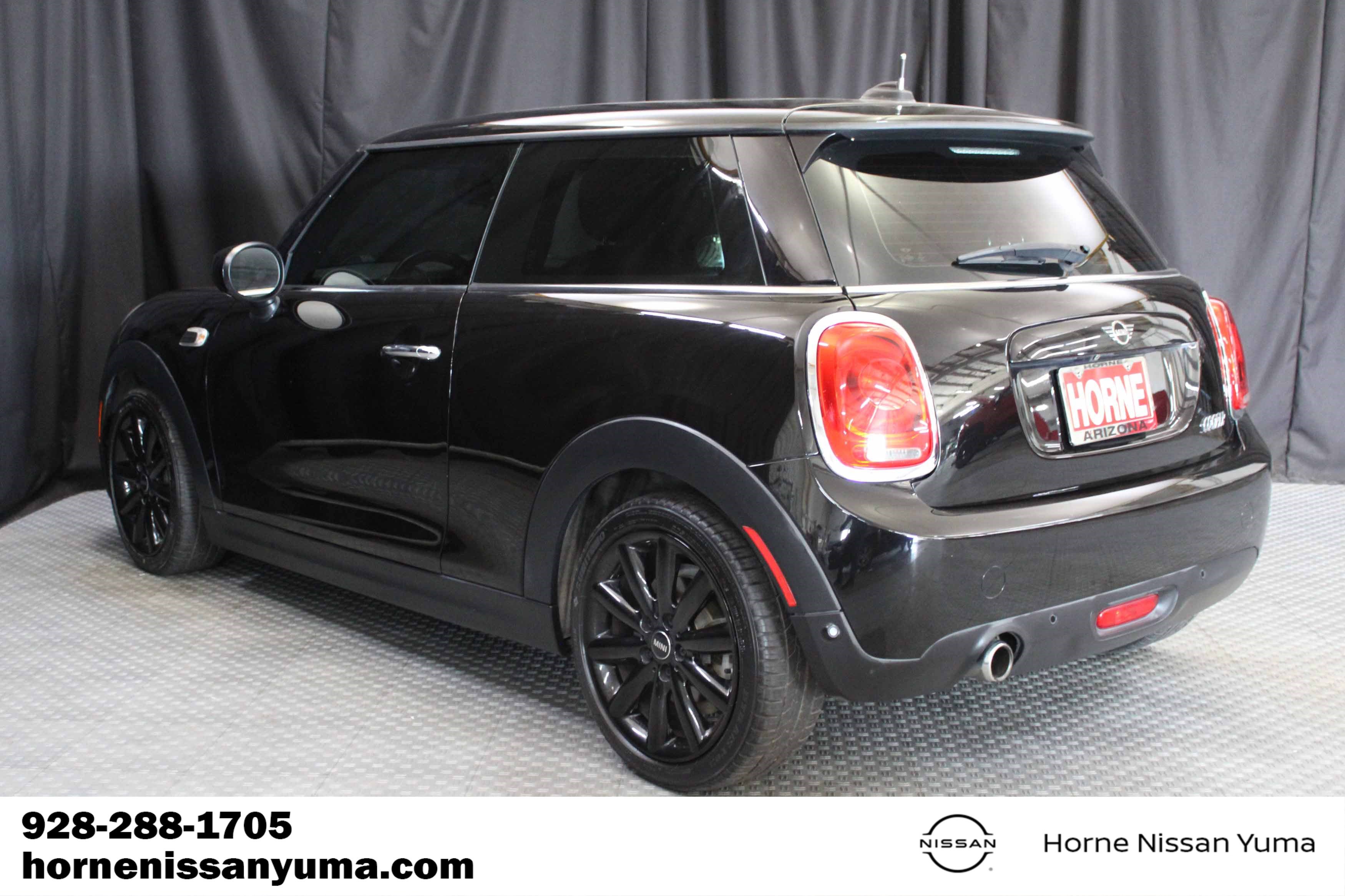 Used 2021 MINI Cooper 2-Door Hardtop FWD image 14