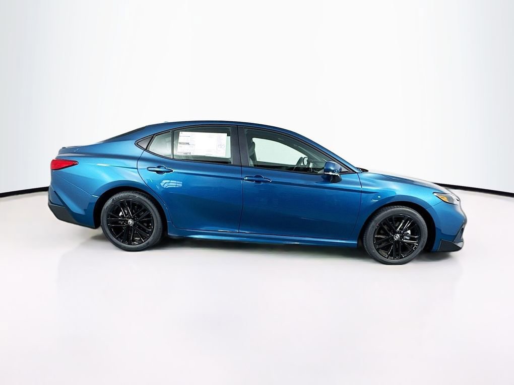 Used 2026 Toyota Camry SE FWD image 11