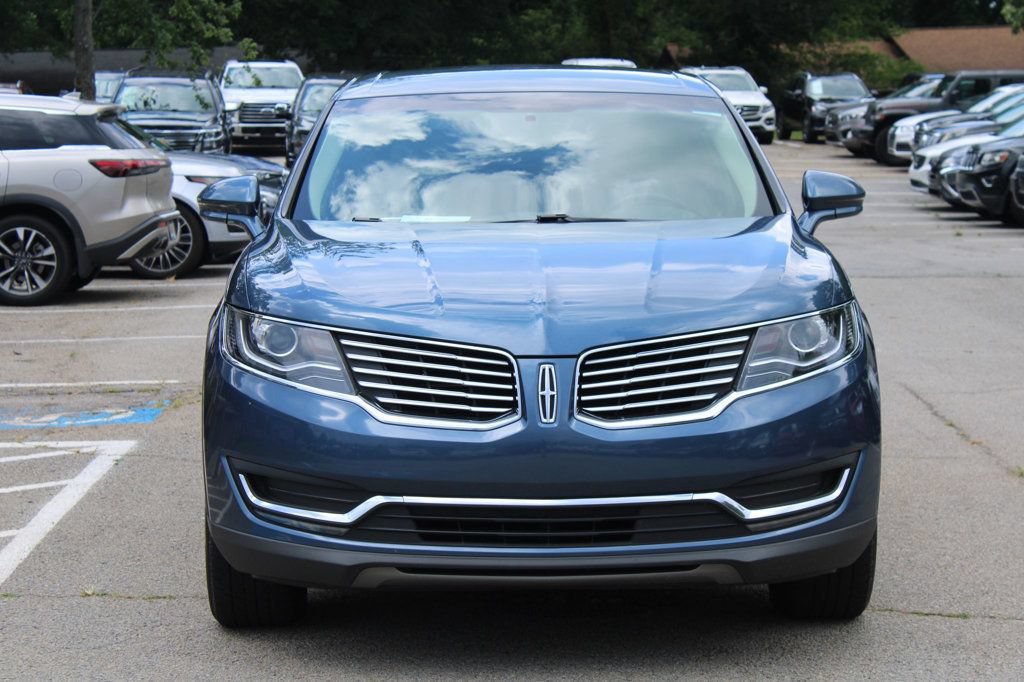 Used 2018 Lincoln MKX Select w/ Select Plus Package FWD image 2