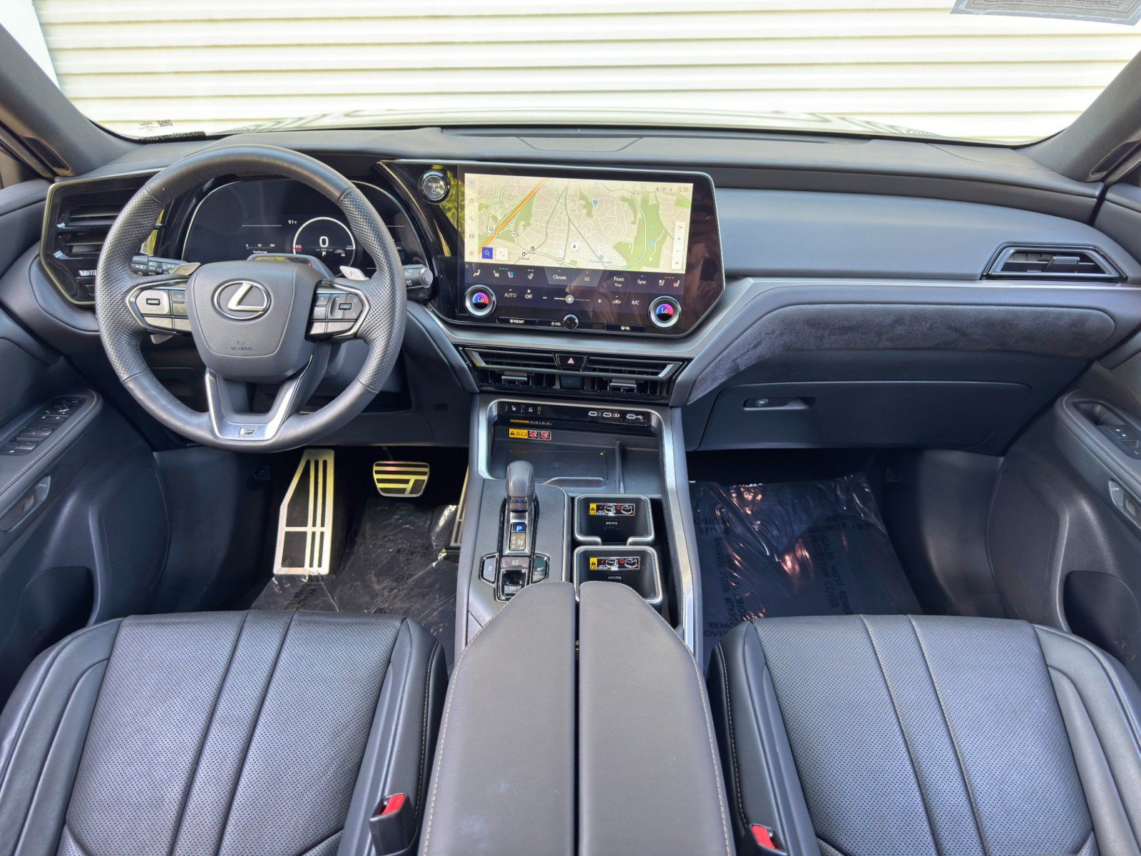Used 2024 Lexus TX 500h AWD w/ Technology Package image 12