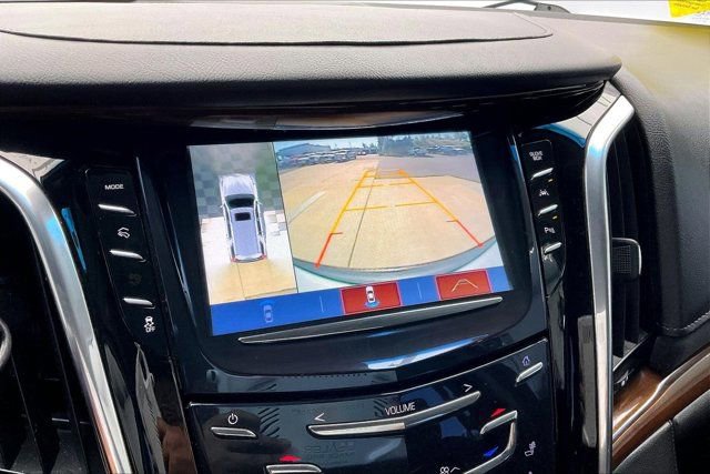 Used 2019 Cadillac Escalade ESV Luxury AWD/4WD image 22