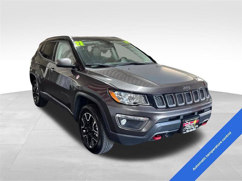 Used 2021 Jeep Compass Trailhawk AWD/4WD image 3
