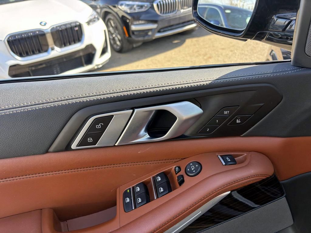 Used 2023 BMW X5 M50i w/ Executive Package image 12
