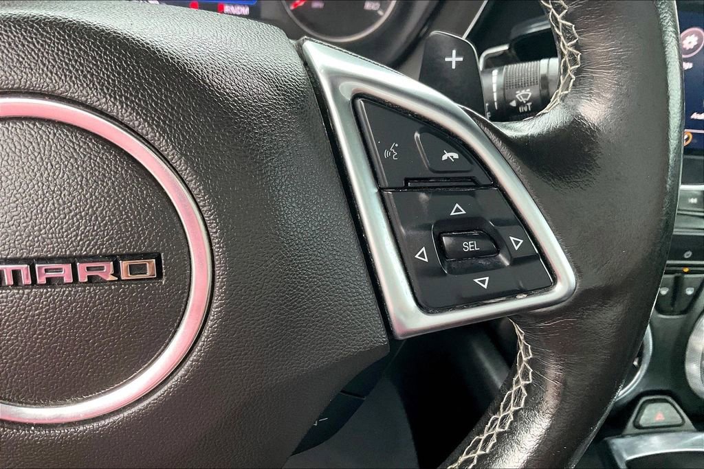 Used 2020 Chevrolet Camaro LT RWD image 18