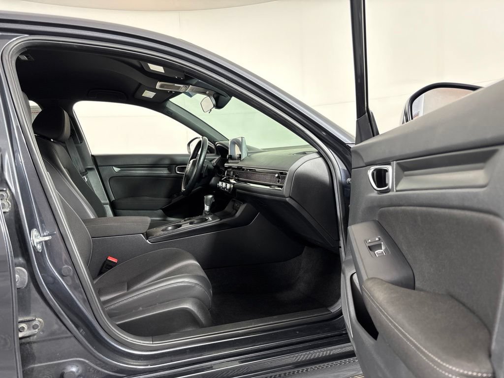 Certified 2025 Honda Civic Sport image 5
