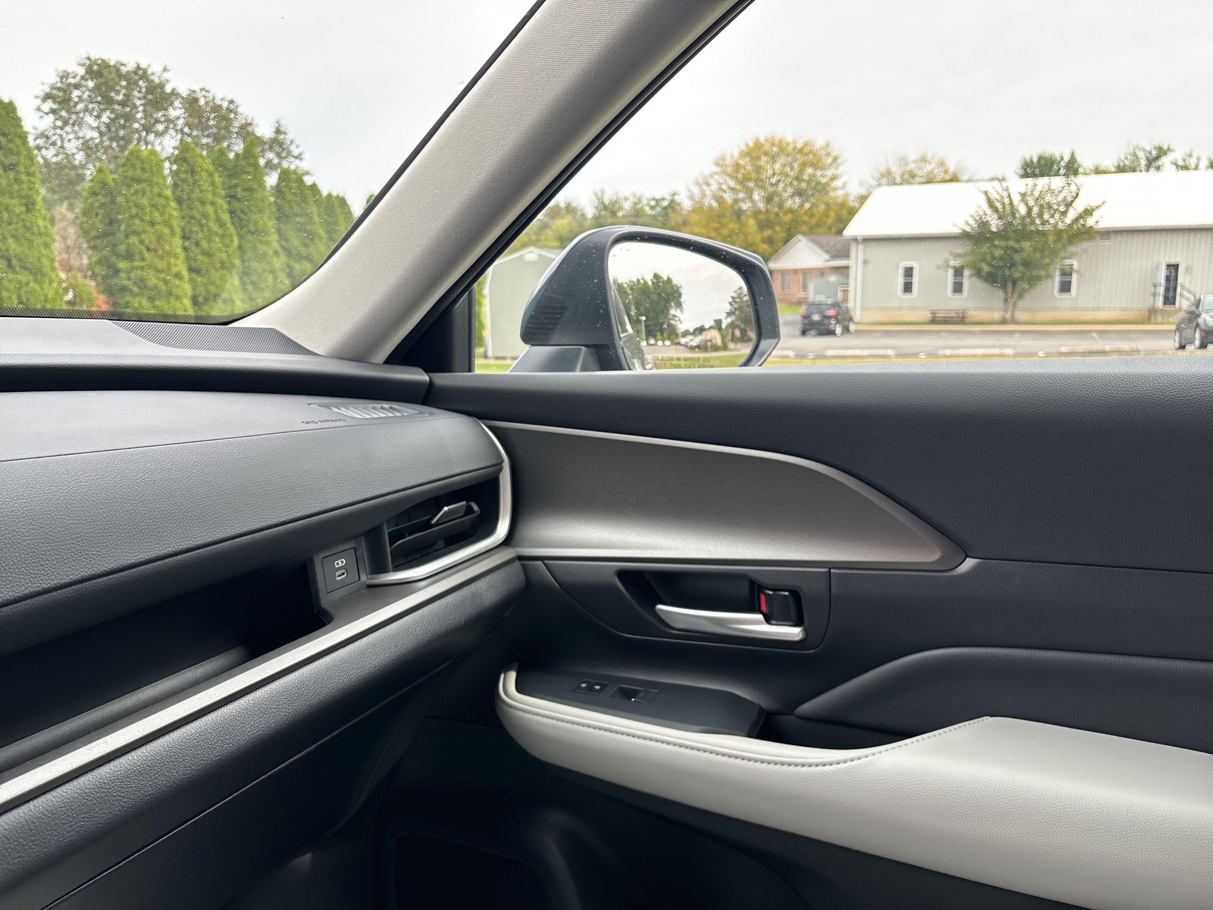 Certified 2025 Toyota Grand Highlander FWD image 24