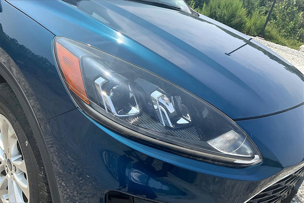 Used 2020 Ford Escape SE image 20