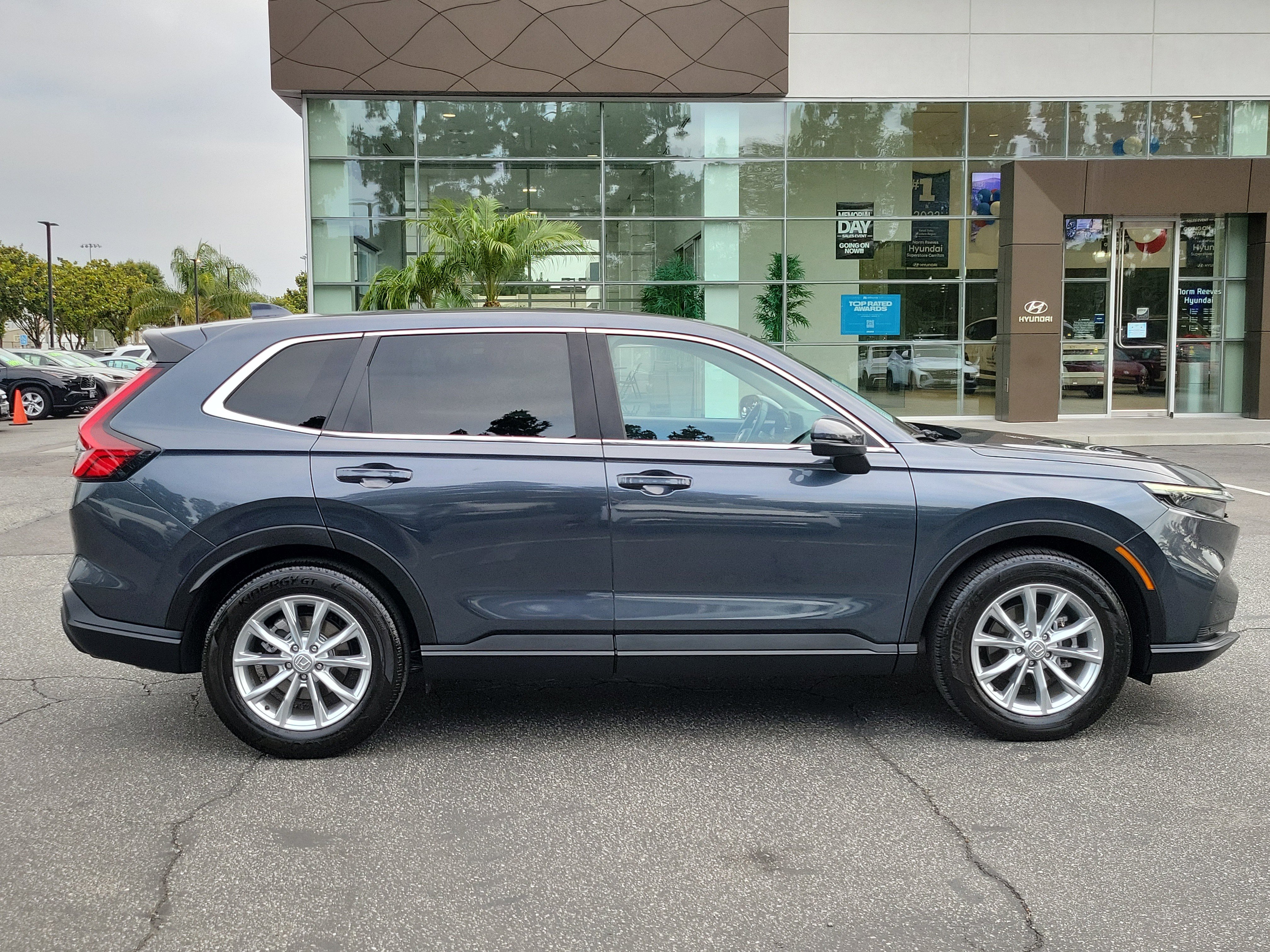 Used 2024 Honda CR-V EX-L image 6