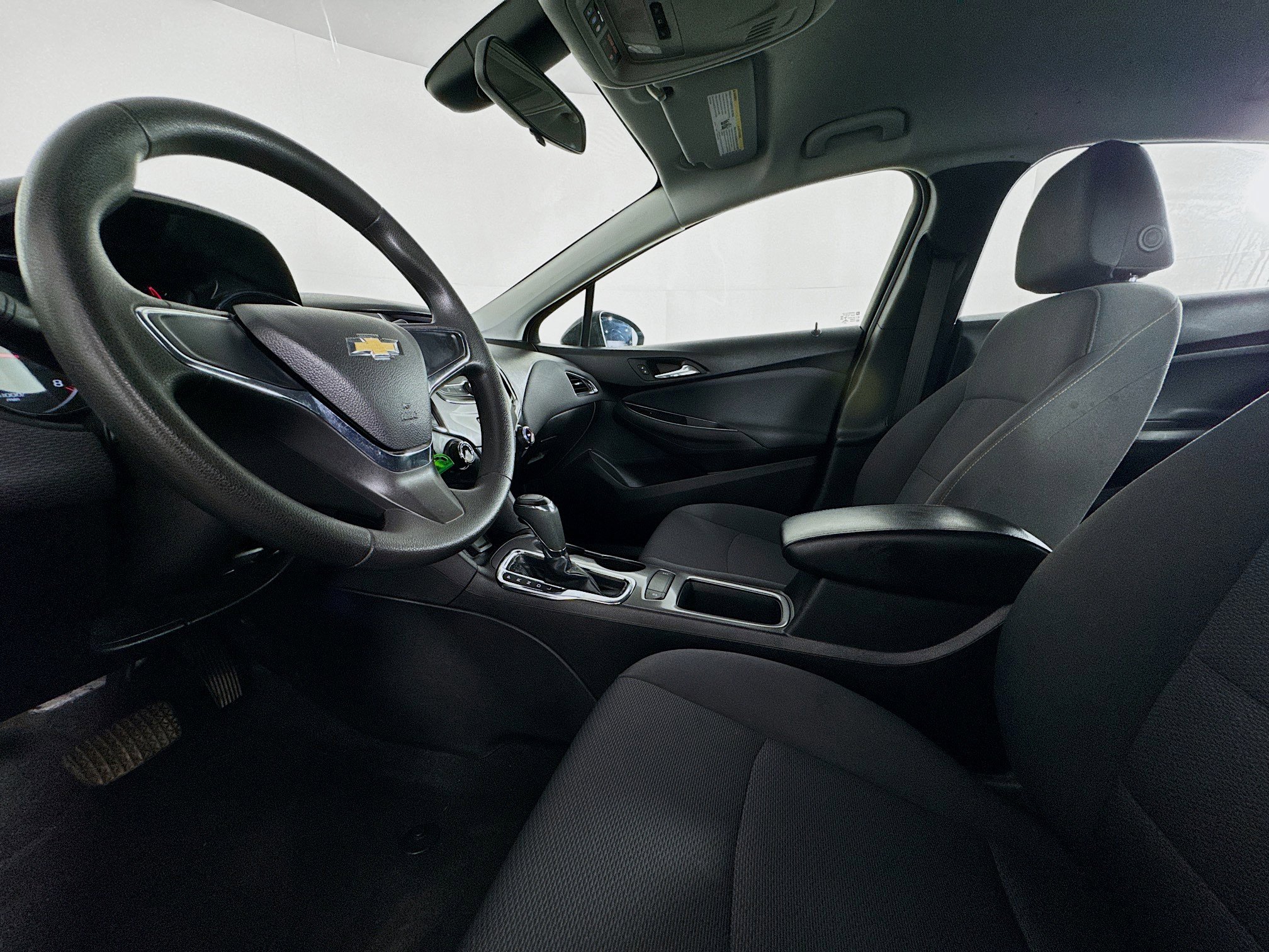 Used 2019 Chevrolet Cruze LS image 18