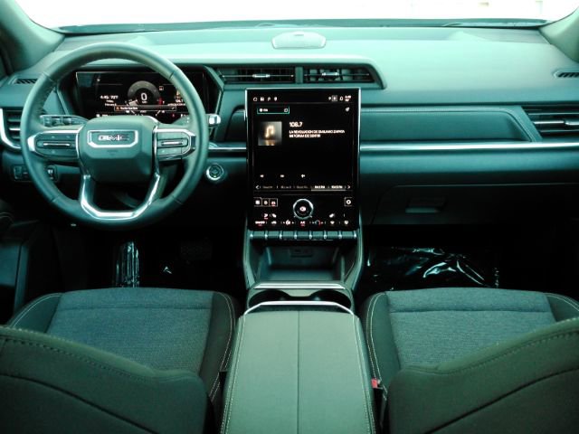 Used 2026 GMC Terrain Elevation image 3