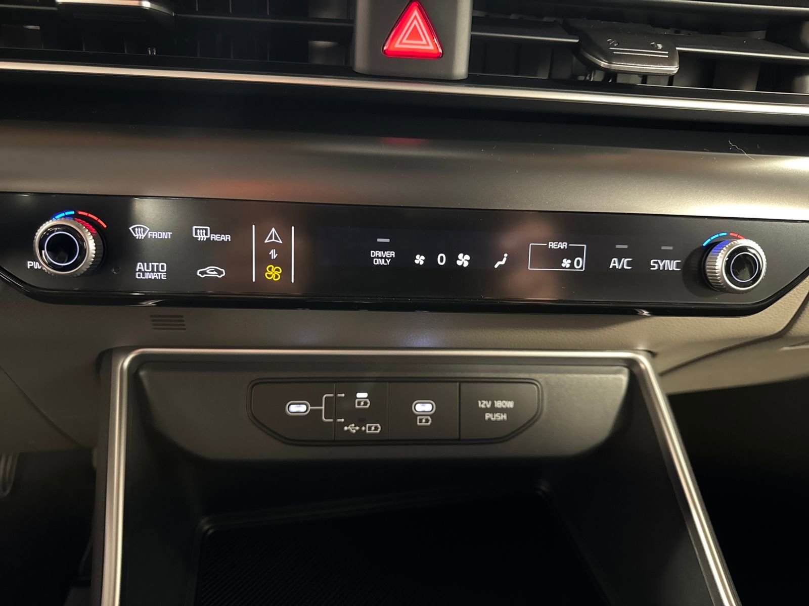 New 2026 Kia Carnival LXS image 21