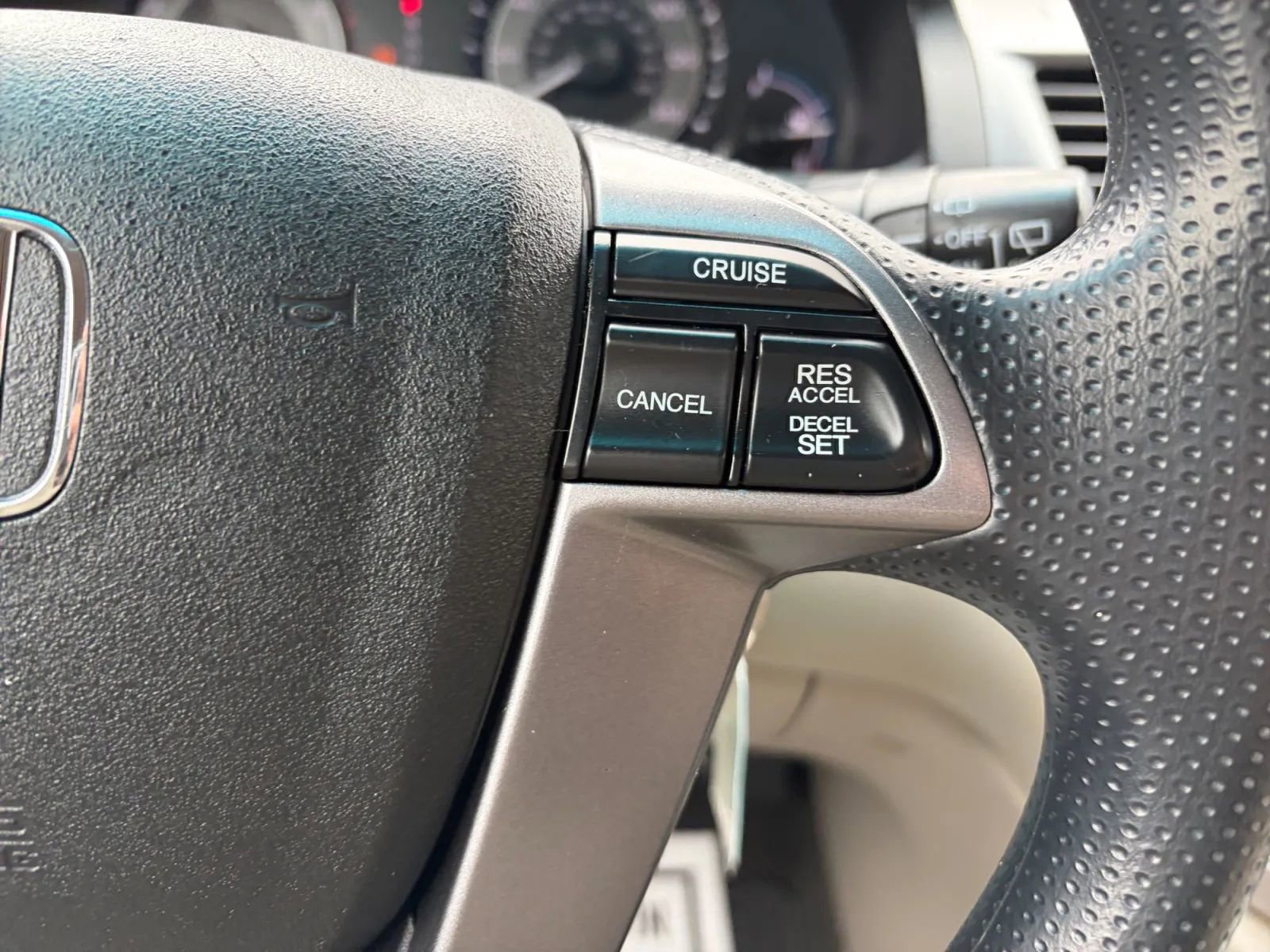 Used 2012 Honda Odyssey EX image 29