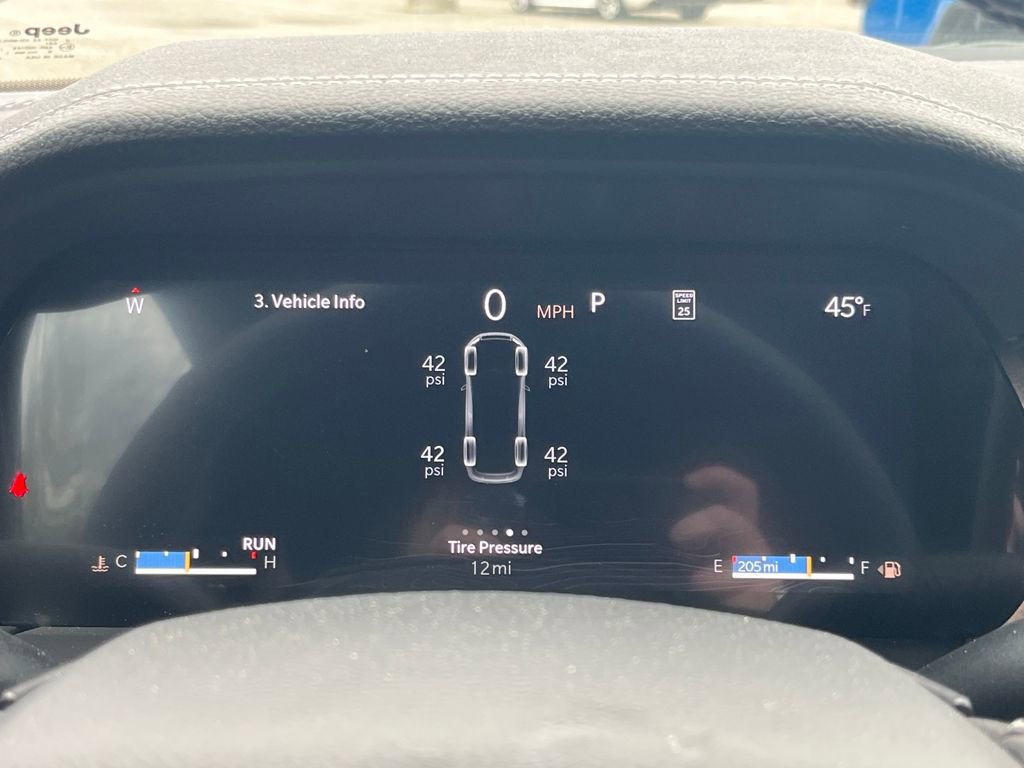 New 2026 Jeep Grand Cherokee L Limited w/ Limited Altitude Package image 18