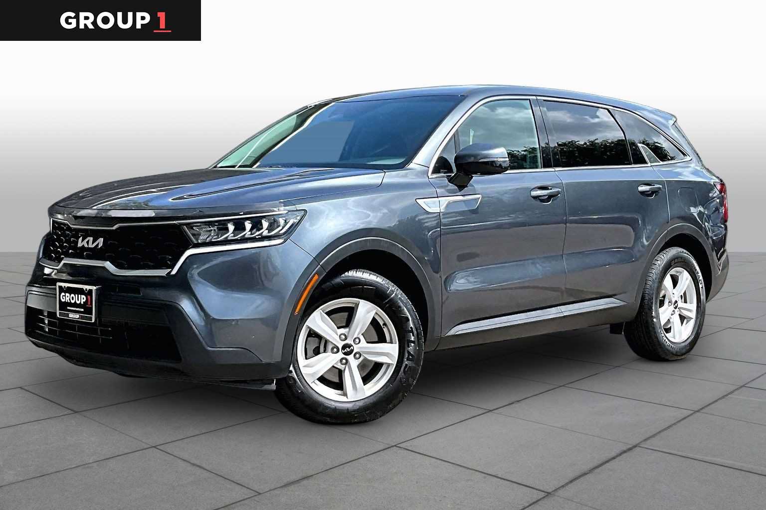 Used 2023 Kia Sorento LX